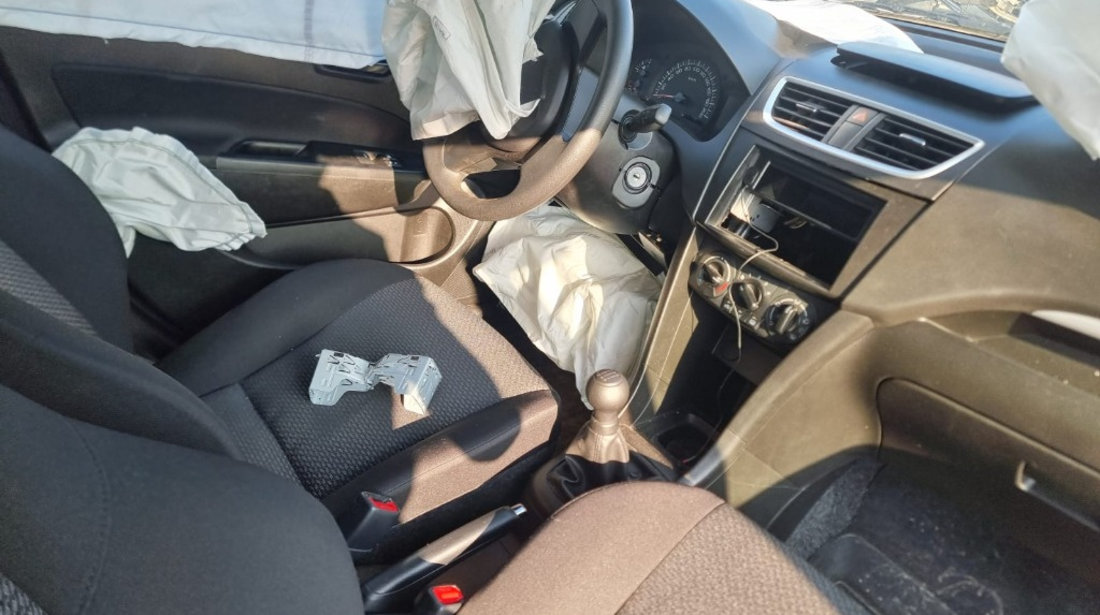 Mocheta podea interior Suzuki Swift 2016 hatchback 1.2 B Z12B