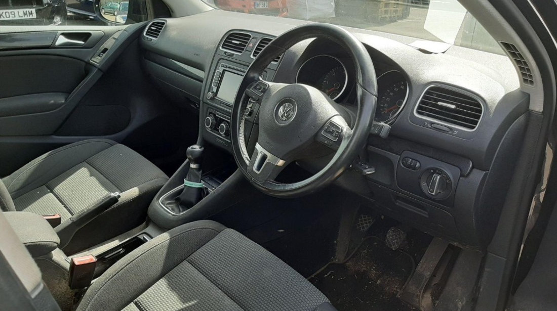 Mocheta podea interior Volkswagen Golf 6 2010 Hatchback 1.6 tdi