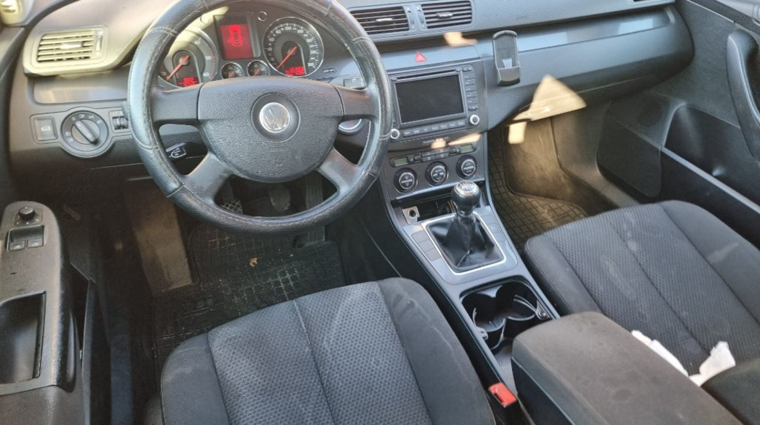 Mocheta podea interior Volkswagen Passat B6 2006 break 2.0 tdi bmp