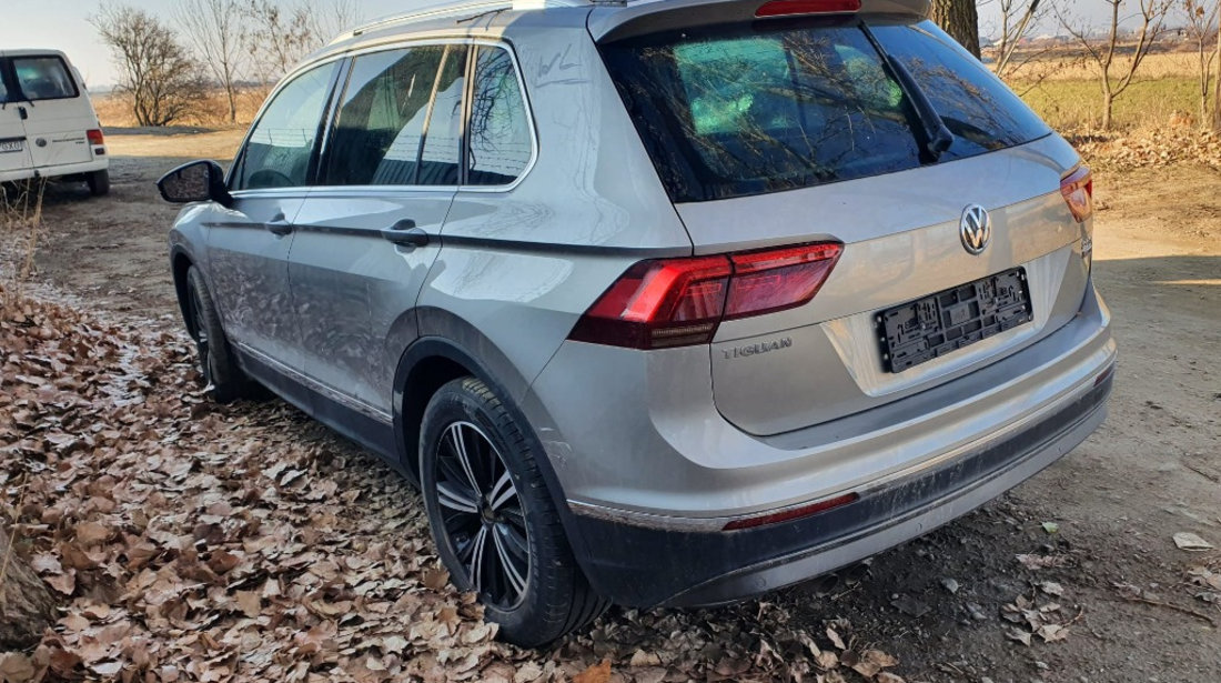 Mocheta podea interior Volkswagen Tiguan 2017 4x4 2.0 tsi CZP