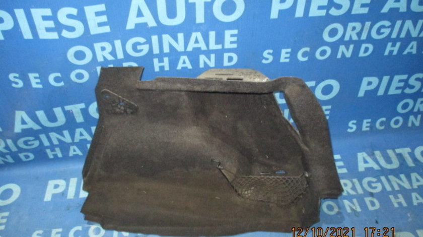 Mocheta portbagaj BMW E81 2007; 9155548 (capac laterale)