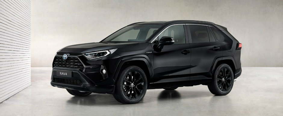 Moda masinilor negre a ajuns si la Toyota. El este noul RAV4 Hybrid Black Edition