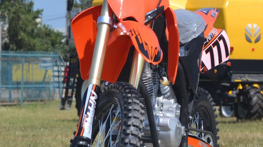 Model:: Hurricane Dirt bike 300cc Speedy2019