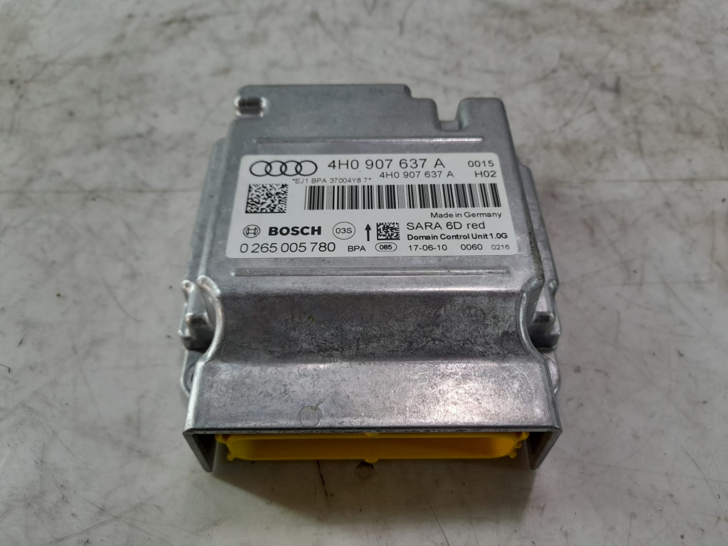 Modul acceleratie 4H0907637A Audi A8 D4/4H [2010 - 2014] 4.2 tdi CDSB
