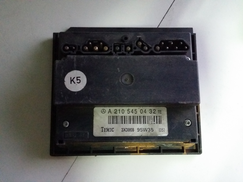 Modul acceleratie A2105450432 Mercedes E W210 1995-2003