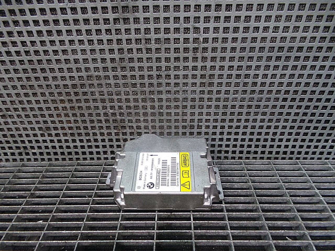 MODUL AER BMW SERIA 1 E 87 SERIA 1 E 87 - - (2004 2011)