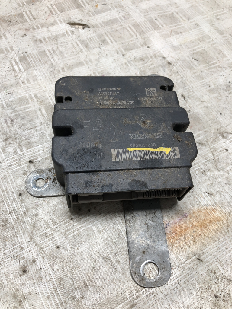 Modul airbag Renault Captur - Benzina 20