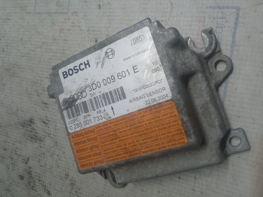 Modul airbag Volkswagen Touareg 2005, 3D0909601E