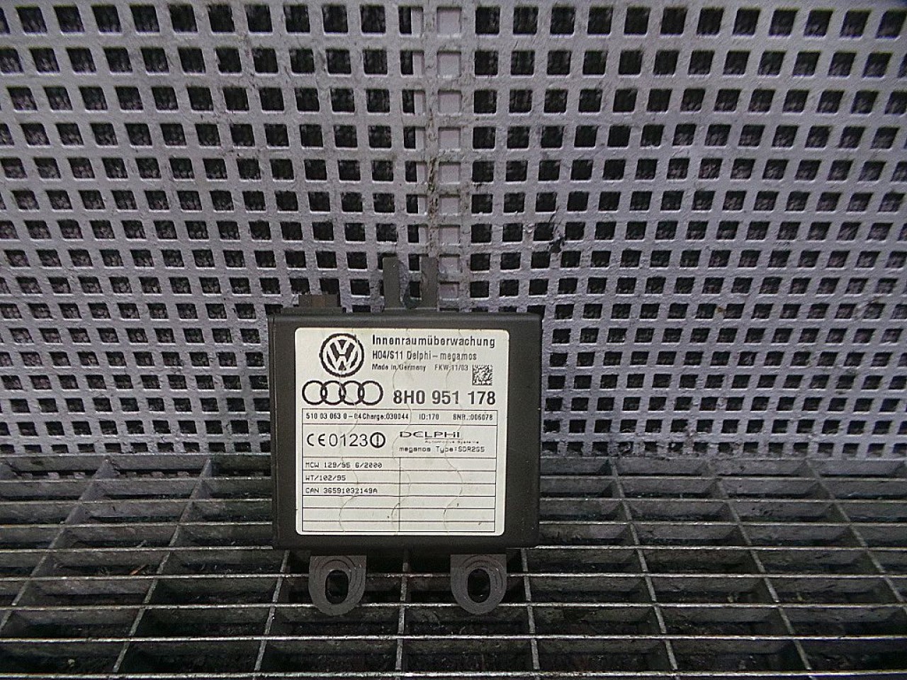 MODUL ALARMA AUDI A4 A4 3.0 INJ - (2001 2004)