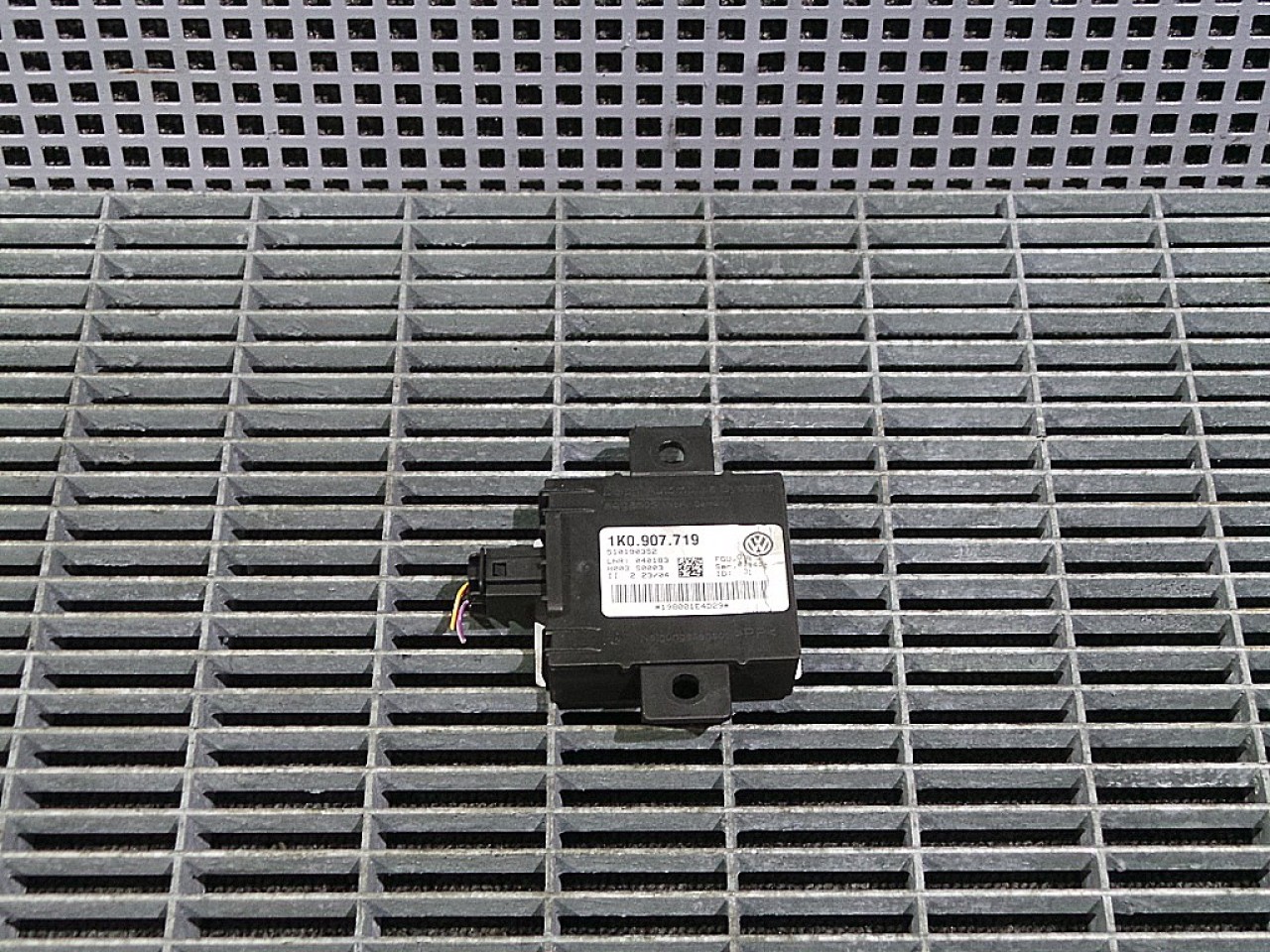 MODUL ALARMA VW GOLF V - - (2004 2008)