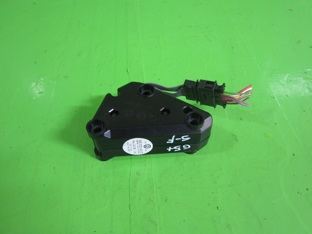 MODUL / AMPLIFICATOR AUDIO USA STANGA FATA VW GOLF 5 PLUS FAB. 2006 - 2009 ⭐⭐⭐⭐⭐