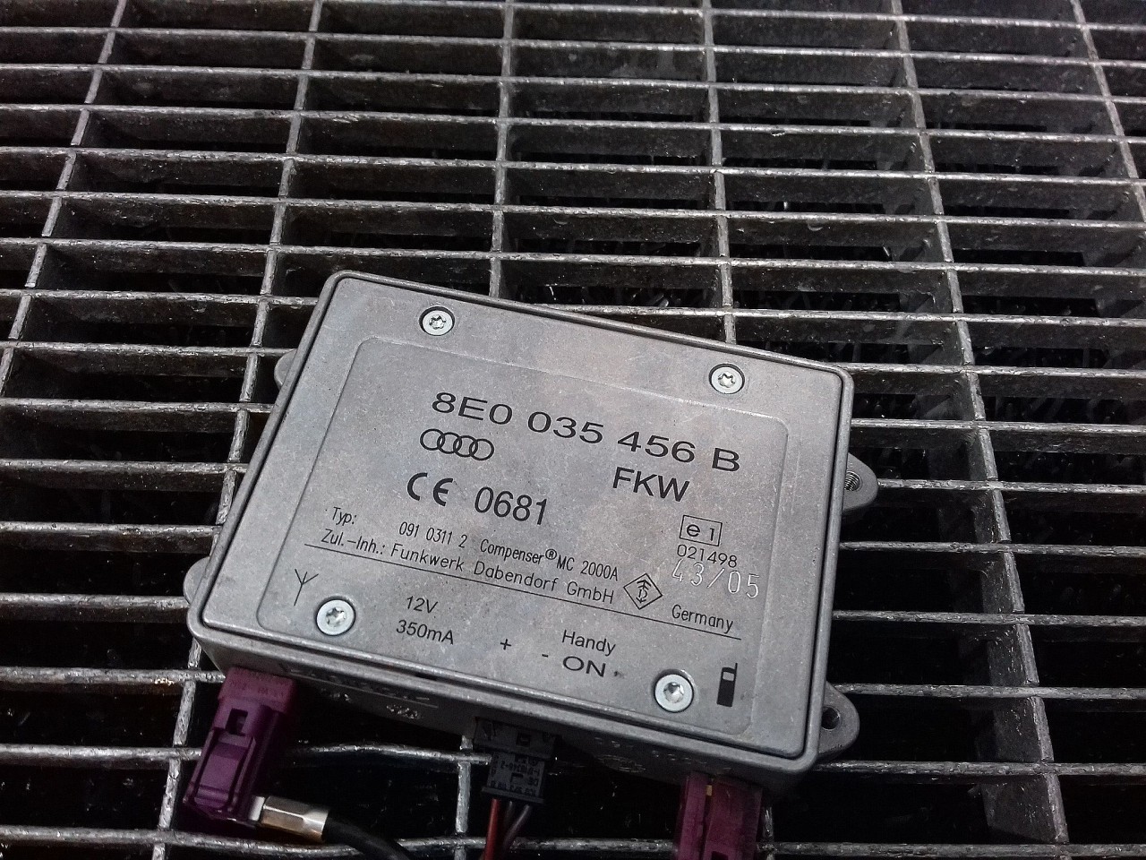 MODUL ANTENA AUDI A4 - - (2004 2007)