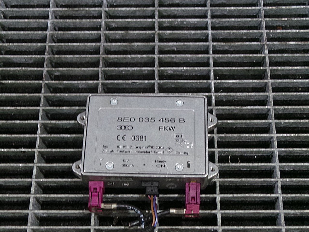 MODUL ANTENA AUDI A4 - - (2004 2007)