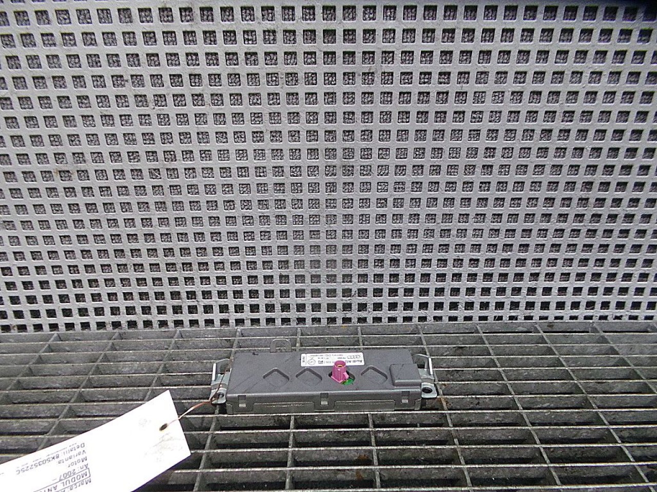 MODUL ANTENA AUDI A4 A4 - - (2007 2011)