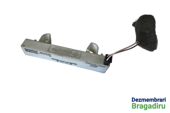 Modul antena Cod: 285906352R 285906352R Renault Megane 3 [2008 - 2014] wagon 5-usi 1.9 dCi MT (130 hp) EURO 5