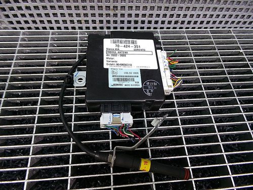 MODUL ANTENA KIA SORENTO - - (2002 2006)