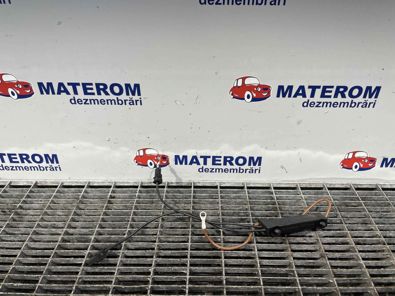 MODUL ANTENA MERCEDES C-CLASS C-CLASS - - (2007 2011)
