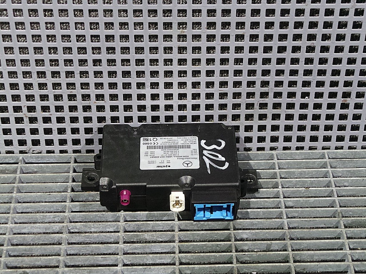 MODUL ANTENA MERCEDES C-CLASS C-CLASS - - (2007 2011)