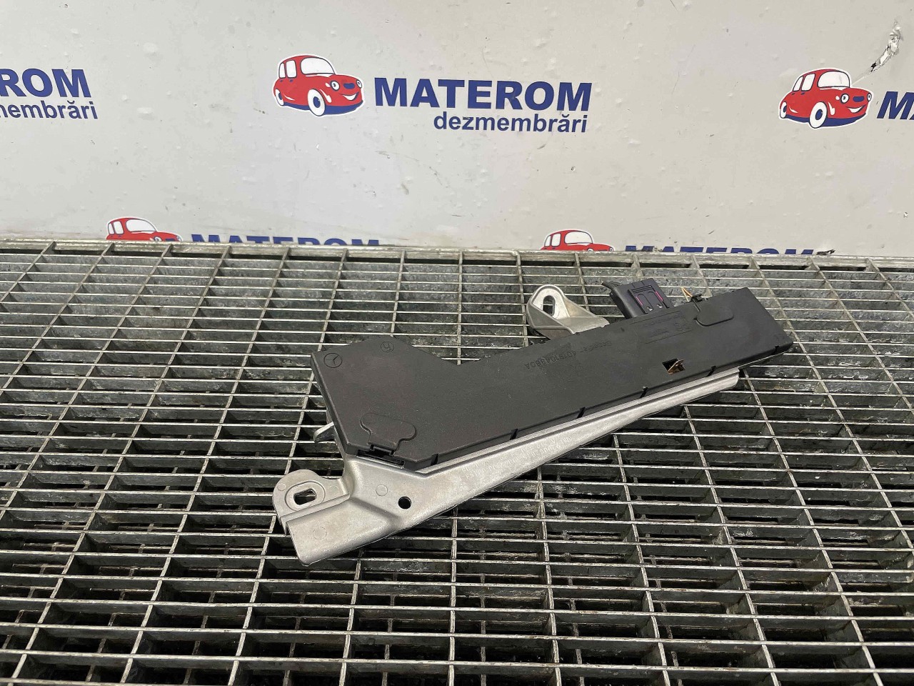 MODUL ANTENA MERCEDES CLS - - (2004 2010)