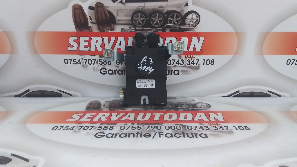 Modul antena radio Audi A3 (2003-2008) [8P1] 2.0 Motorina 2004, 8P0035225