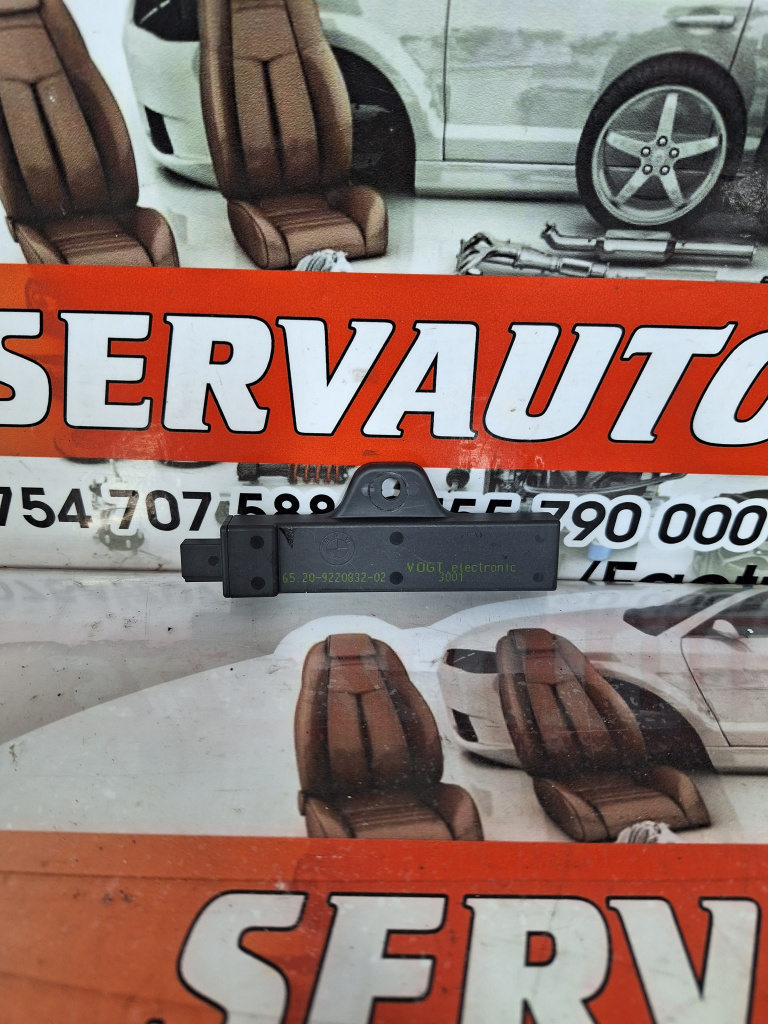 Modul antena radio BMW Seria 7 (2008-2015) [F01, F02] 3.0 Motorina 2012, 9220832-02