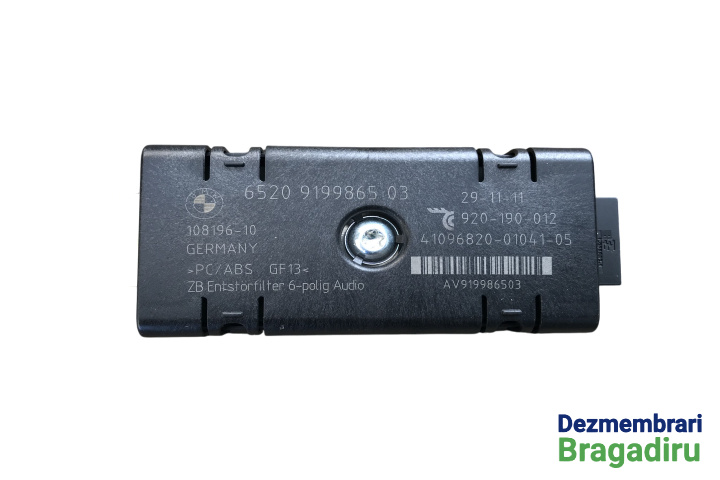 Modul antena radio Cod: 9199865-03 9199865-03 BMW Seria 5 F11 [2009 - 2013] Touring wagon 520 d Steptronic (184 hp) Cod motor: N47T, Cod culoare: B90, Pachet M