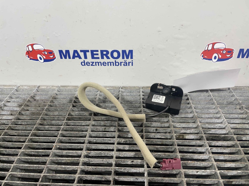 MODUL ANTENA RENAULT EXPRESS - - (2021 2024)