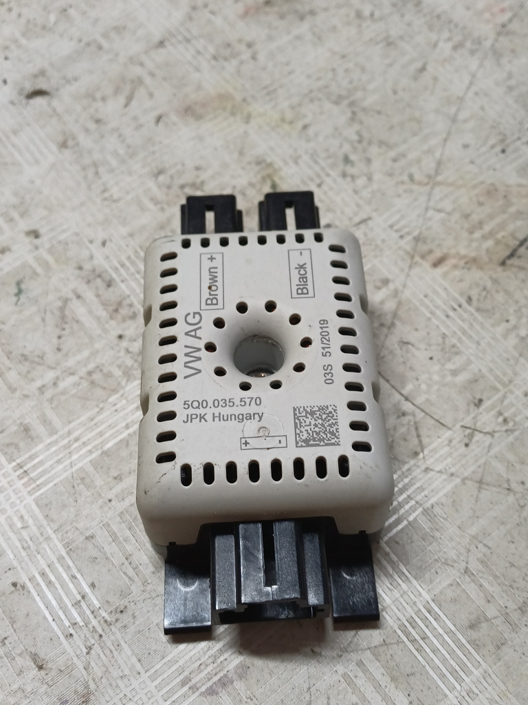 Modul antena Volkswagen Golf 7 - Benzina 2020, 5Q0035570