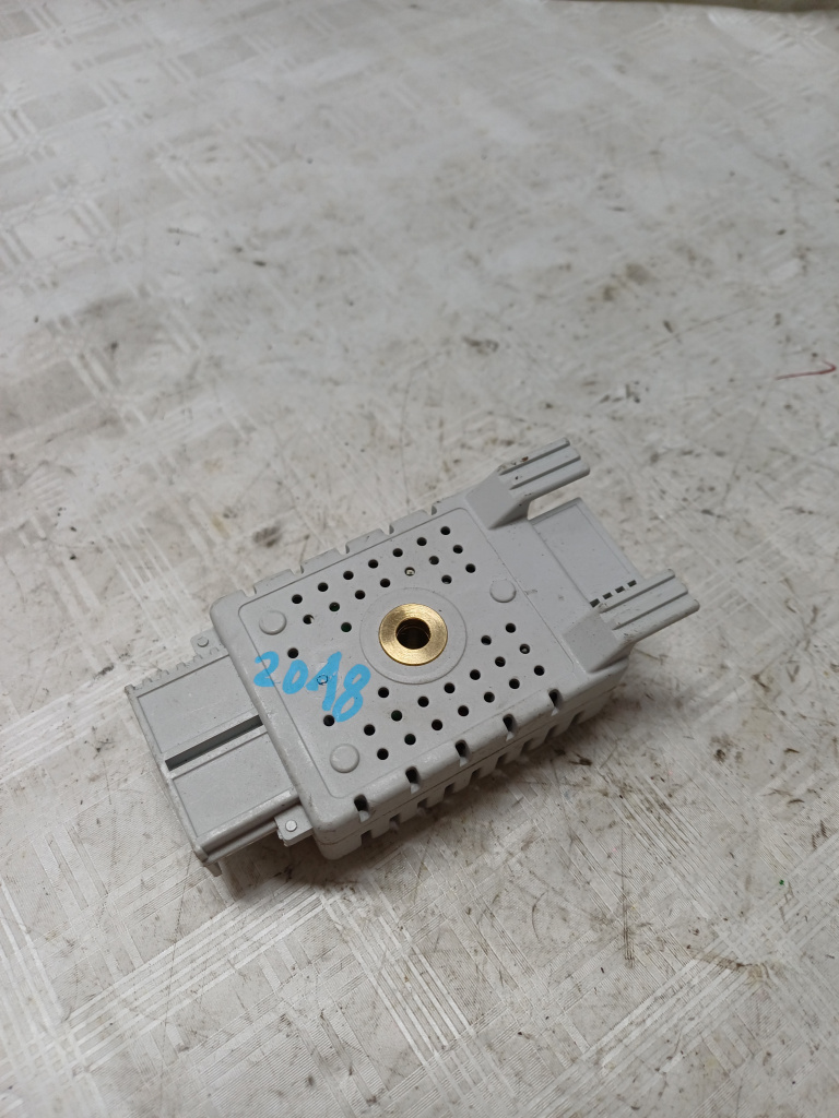 Modul antena Volkswagen Tiguan - Benzina 2018, 5Q0035570
