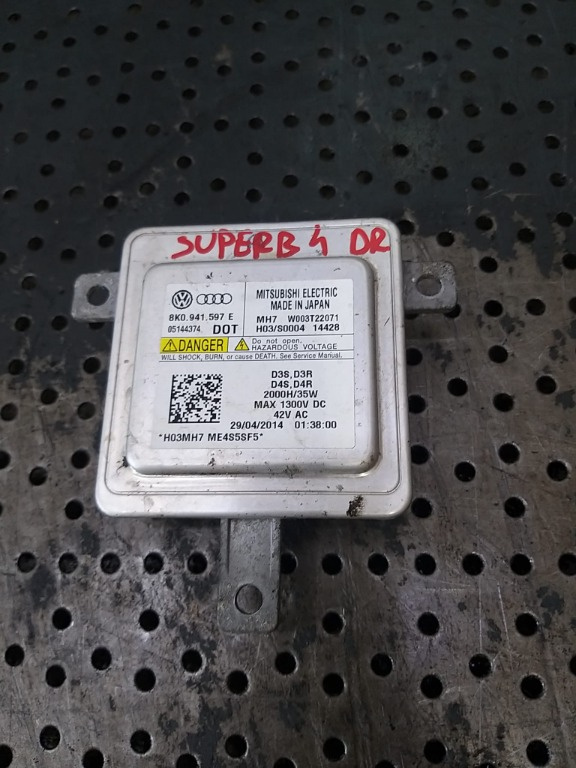 Modul balast xenon dreapta skoda superb 2 facelift 8k0941597e w003t22071