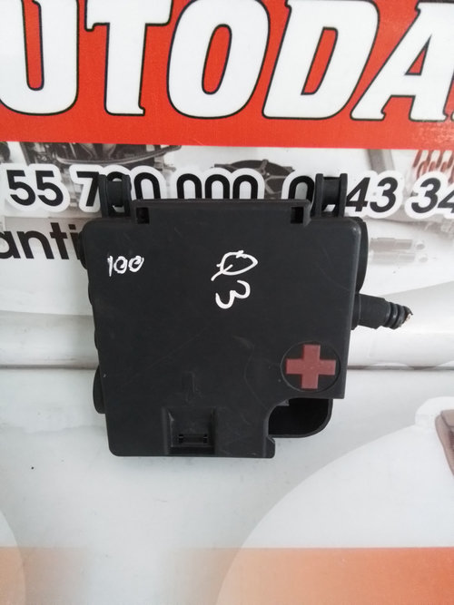 Modul baterie Audi Q3 (2011-2017) [8U] 2.0 Motorina 2012, 8K0937517A