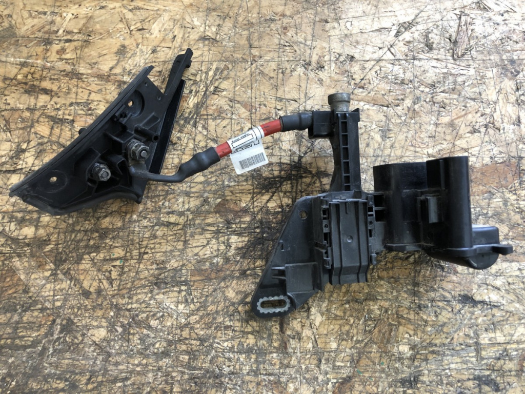 Modul baterie BMW F30 sedan 2013 (922501504)