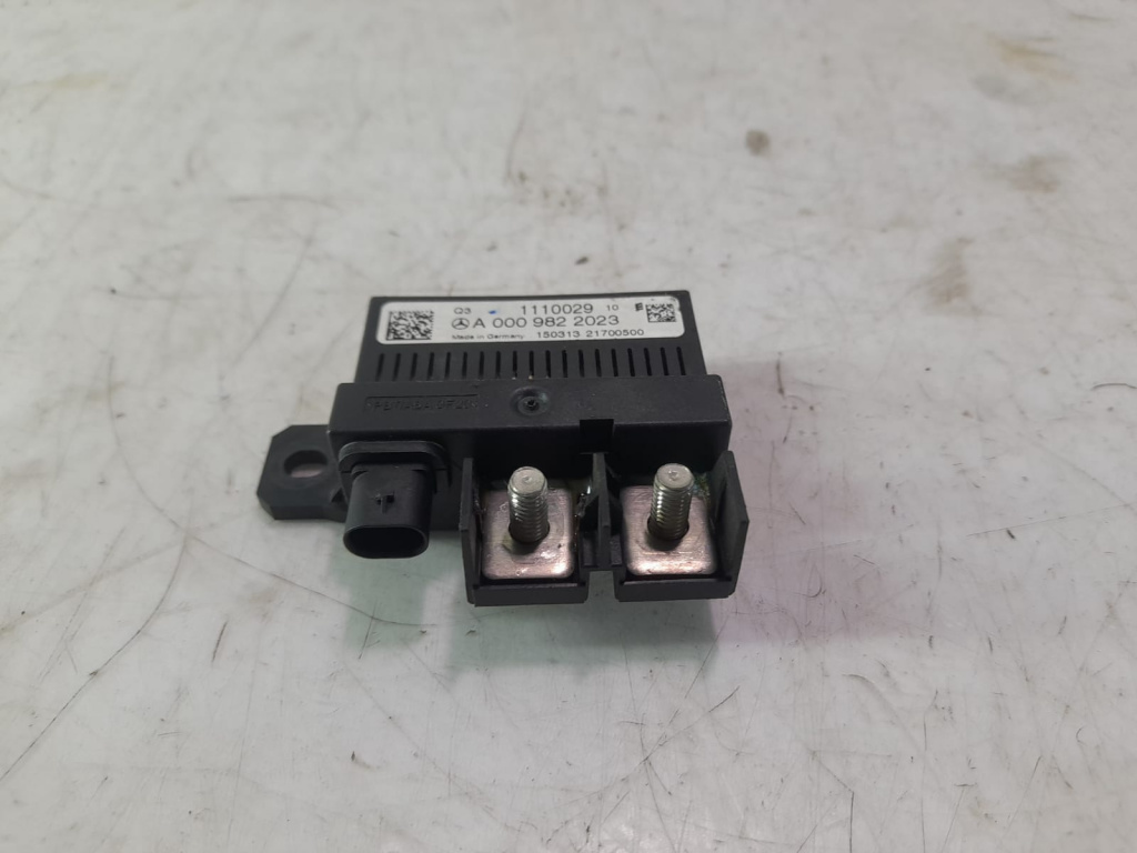 Modul borna baterie A0009822023 Mercedes-Benz ML W166 [2011 - 2015] 2.2 cdi om651.960