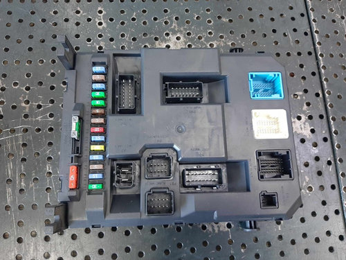 Modul bsi panou sigurante 1.2 vti b hm01 citroen c3 2 9666952080