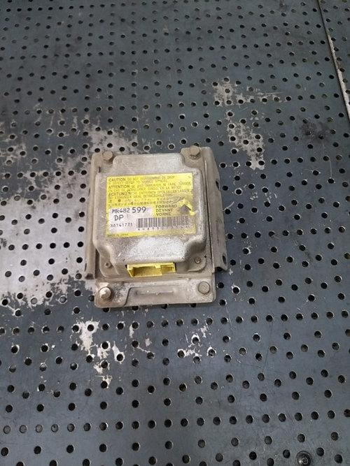 Modul calculator airbag mitsubishi montero mr482599dp x6t41771