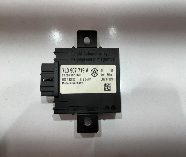 Modul calculator alarma 7L0907719A Volkswagen VW Touareg generatia 1 7L [facelift] [2007 - 2010]