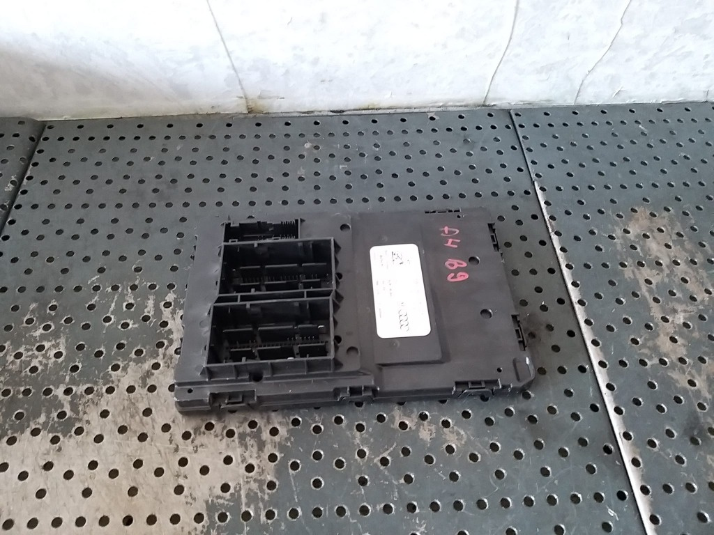 Modul calculator bcm 2.0 tdi audi a4 b9 8w 8w0907063df 8w0907063bf f005v02174 06013001