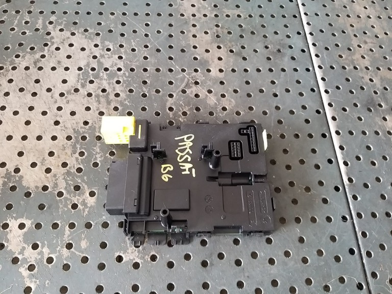 Modul calculator coloana volan vw passat b6 3c 3c0953549a 05113810