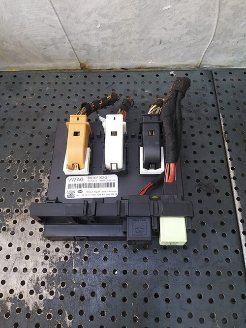 Modul calculator confort 2.0 tdi audi q3 8u 8x0907063g