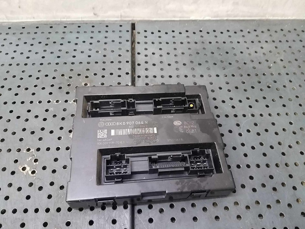 Modul calculator confort bcm audi a4 b8 8k 8k0907064n