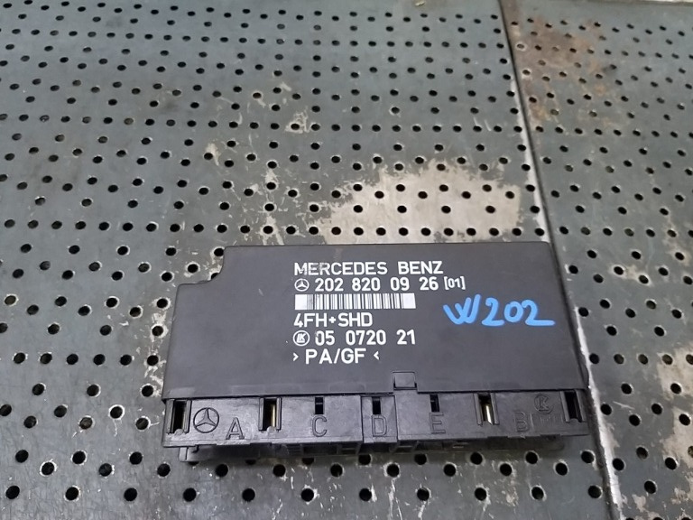 Modul calculator confort mercedes c class w202 2028200926