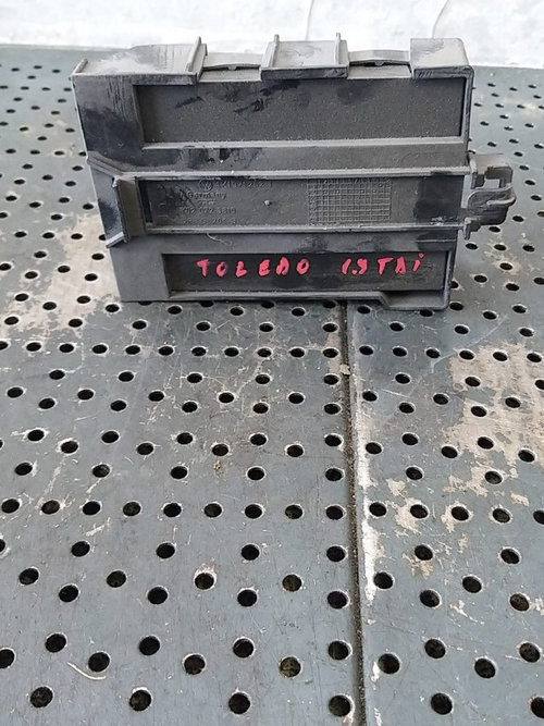 Modul calculator confort seat toledo 3 5p 1k1971262j y037603100 5dk00858317