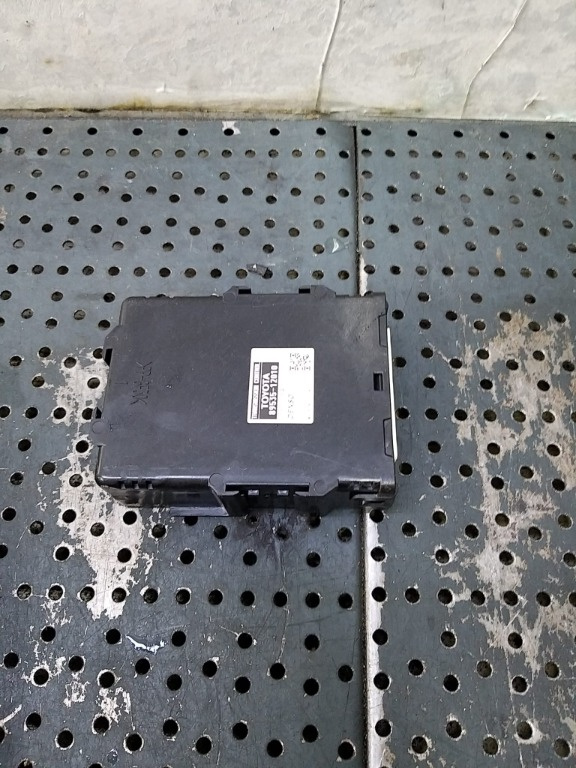 Modul calculator cutie automata toyota auris e180 8953512010  