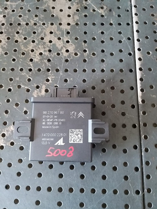 Modul calculator reglaj faruri peugeot 5008 2 9827096780