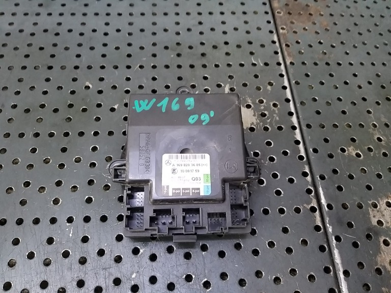 Modul calculator usa dreapta fata mercedes a class w169 a1698203685 10001759