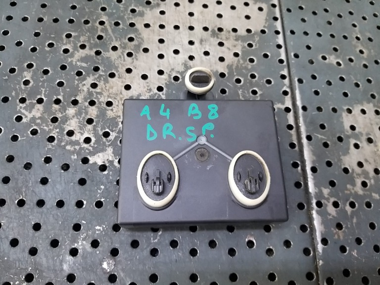Modul calculator usa dreapta spate audi a4 b8 8k 8t0959795q