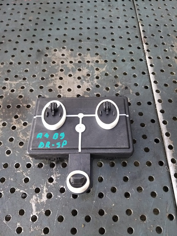 Modul calculator usa dreapta spate audi a4 b9 8w 8w0959595h a2c7486961800