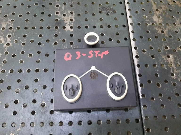 Modul calculator usa stanga fata audi q3 8u 8x0959793e
