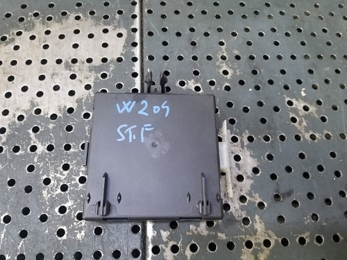 Modul calculator usa stanga fata mercedes c class w204 a2048701926
