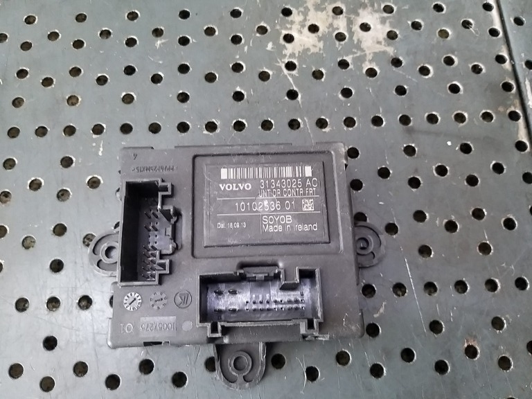 Modul calculator usa stanga fata volvo xc60 31343025ac 1010253601